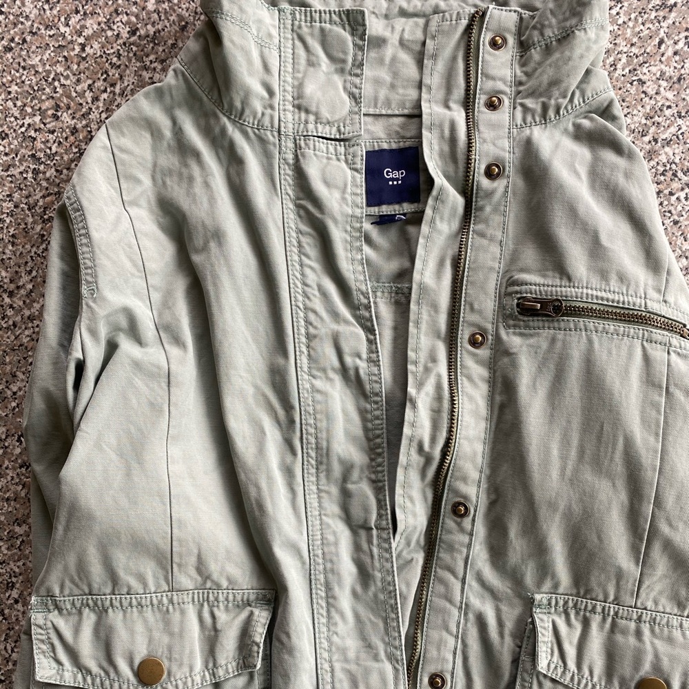 GAP women’s utility jacket. Army green. Medium.